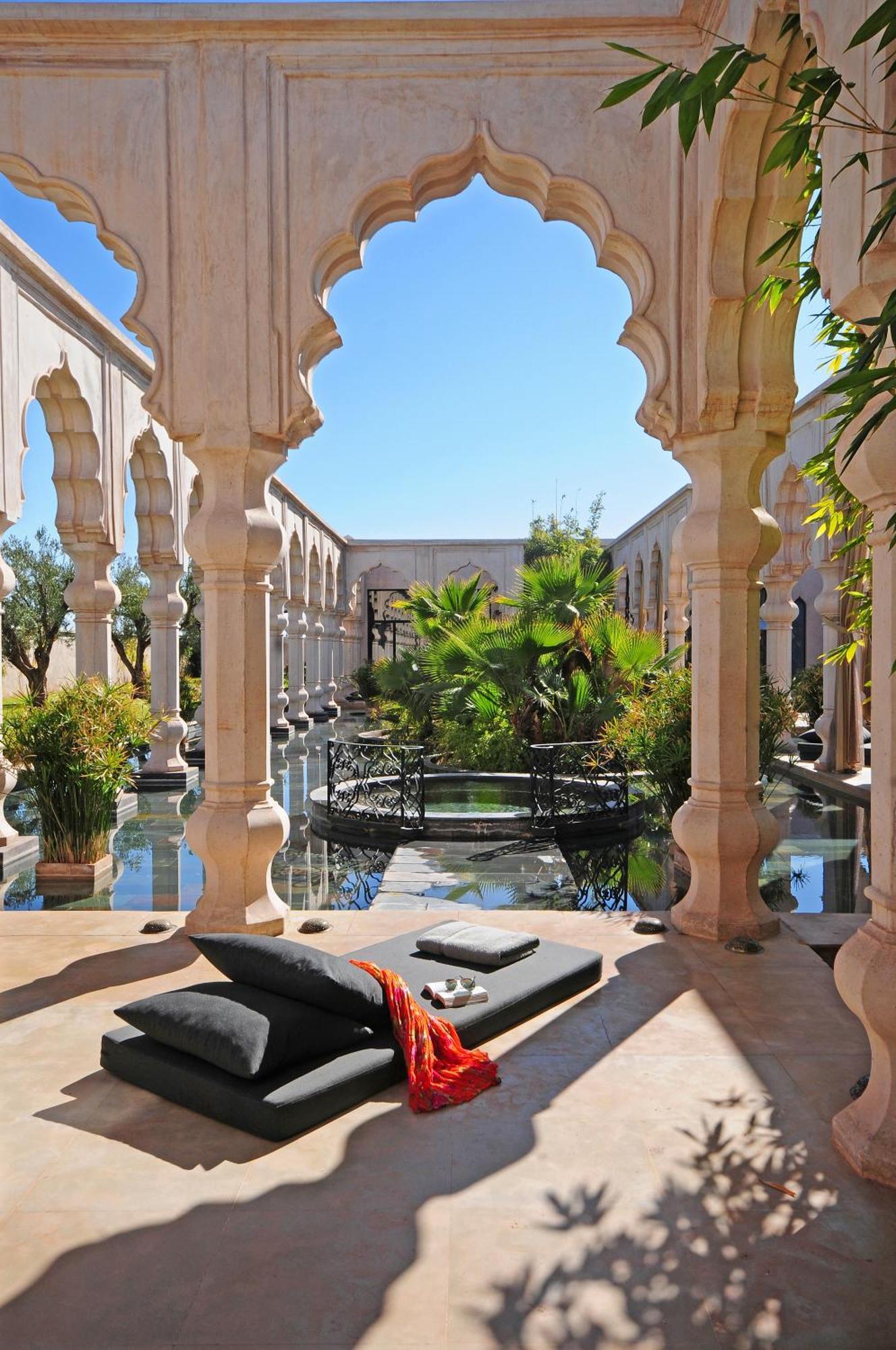 Palais Namaskar Hotel